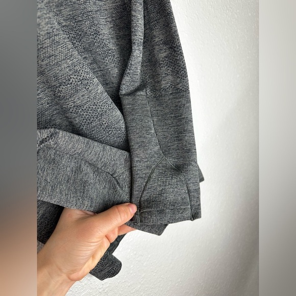 Lululemon Swiftly Tech Long Sleeve 2.0 * Variegated
Mesh Camo Size 6 - Picture 5 of 8